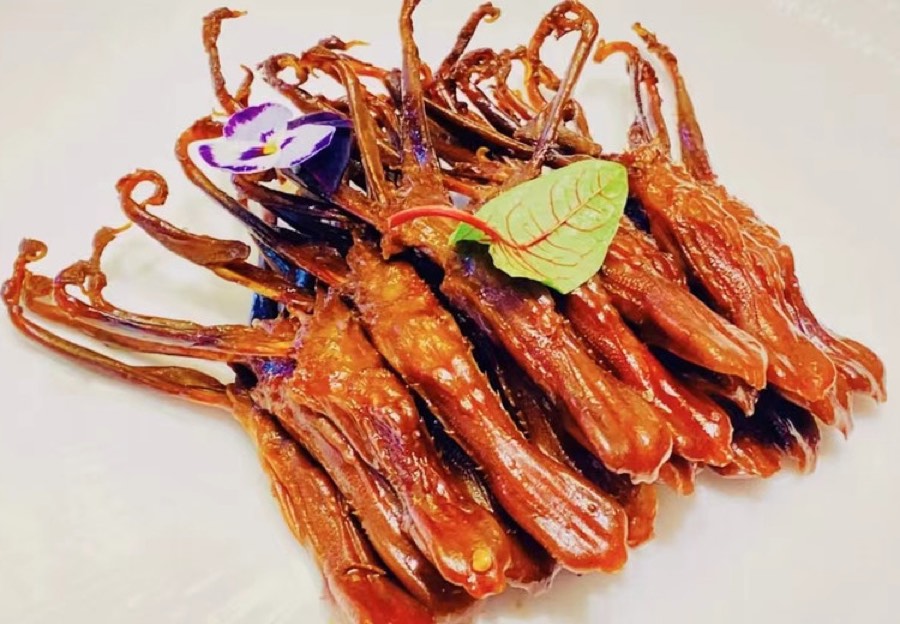 依锦上庭云南风味鸭舌